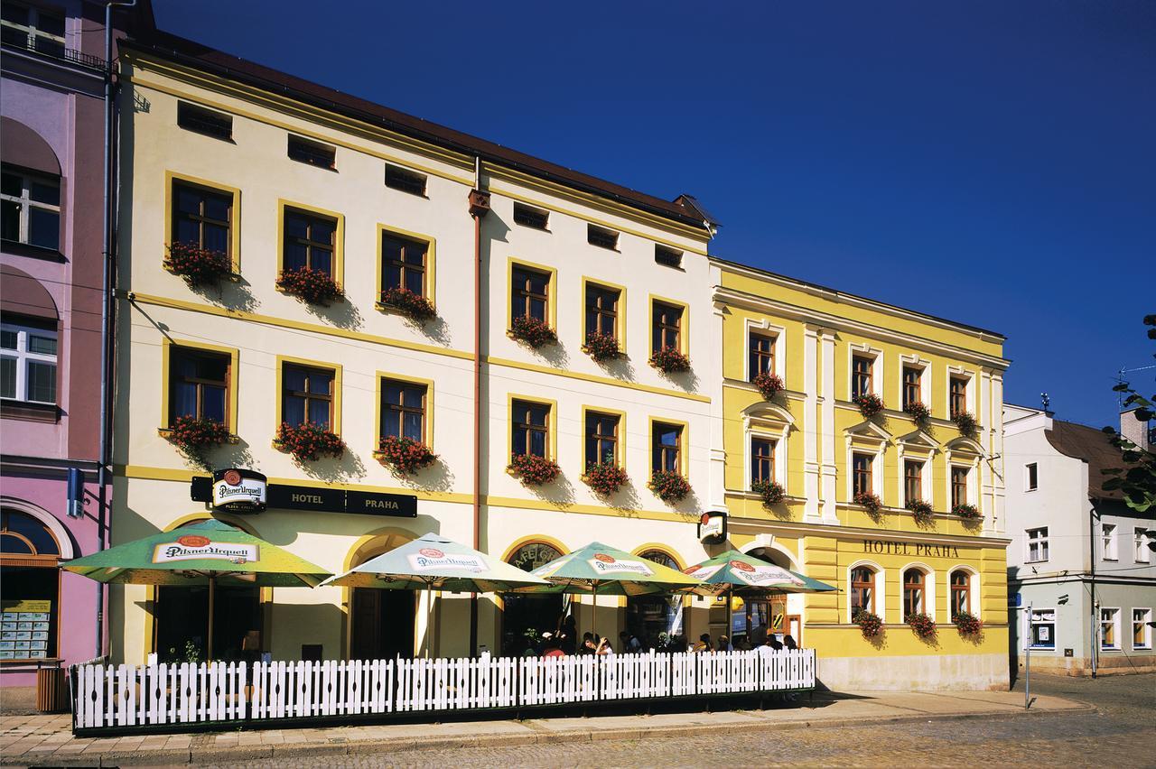 Hotel Praha Broumov Extérieur photo
